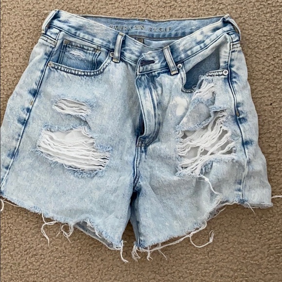 American Eagle Outfitters Pants - Mom Short